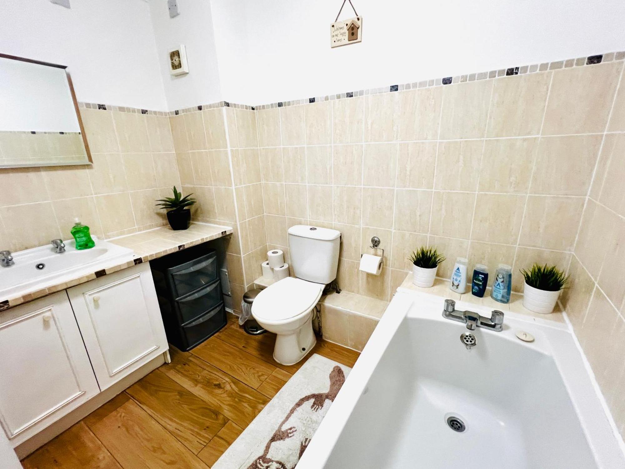 Apartment Cityview Retreat - 2-bed - Free Parking *